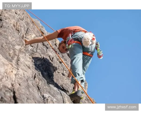 重庆攀岩队与成都攀岩队赛后复盘分析团队配合与战术执行的关键因素